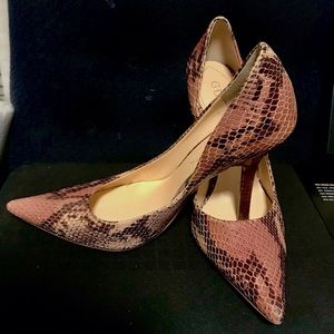 Guess women’s Snakeskin stiletto